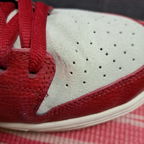 %Size 12 - Nike Dunk Pro SB Low Valentines Day Men 304292-612 / A 25
